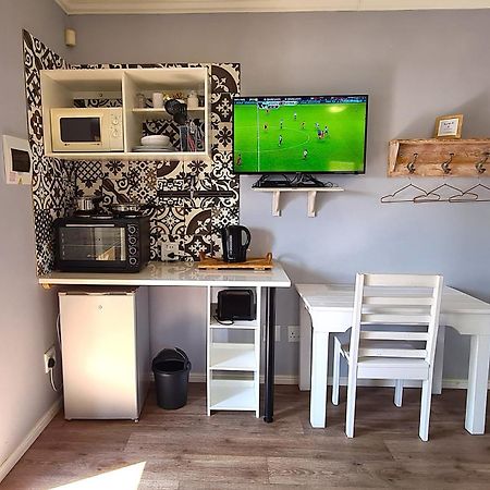 Tiende Laan Bed & Breakfast And Self-Catering Walvis Bay Luaran gambar