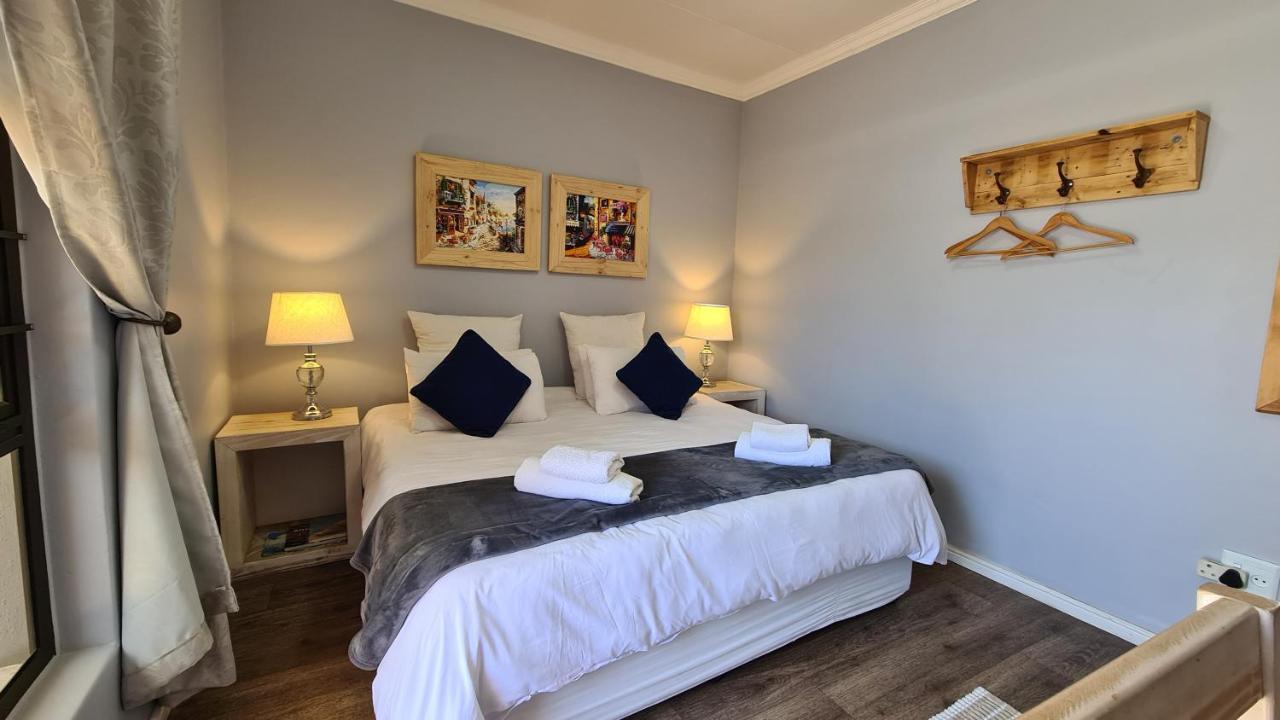 Tiende Laan Bed & Breakfast And Self-Catering Walvis Bay Luaran gambar
