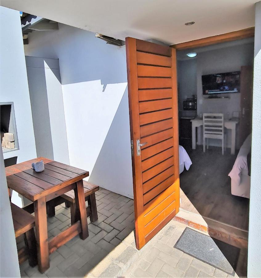 Tiende Laan Bed & Breakfast And Self-Catering Walvis Bay Luaran gambar
