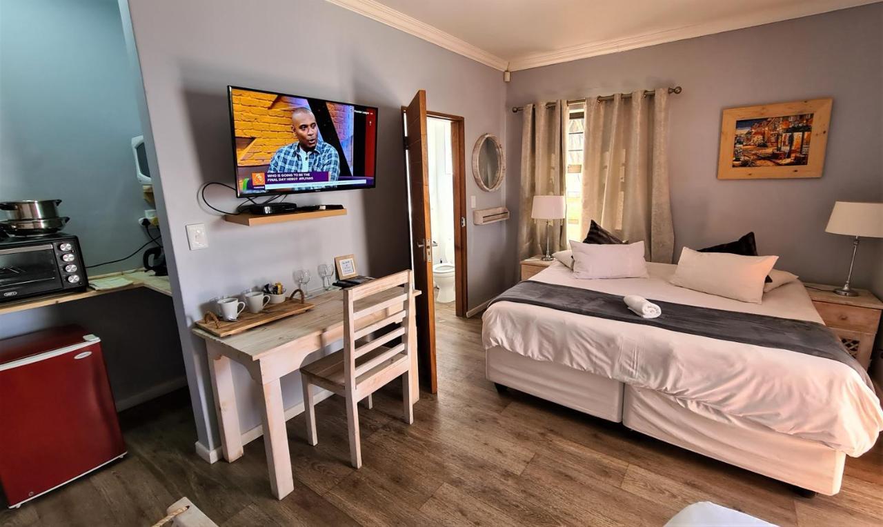 Tiende Laan Bed & Breakfast And Self-Catering Walvis Bay Luaran gambar