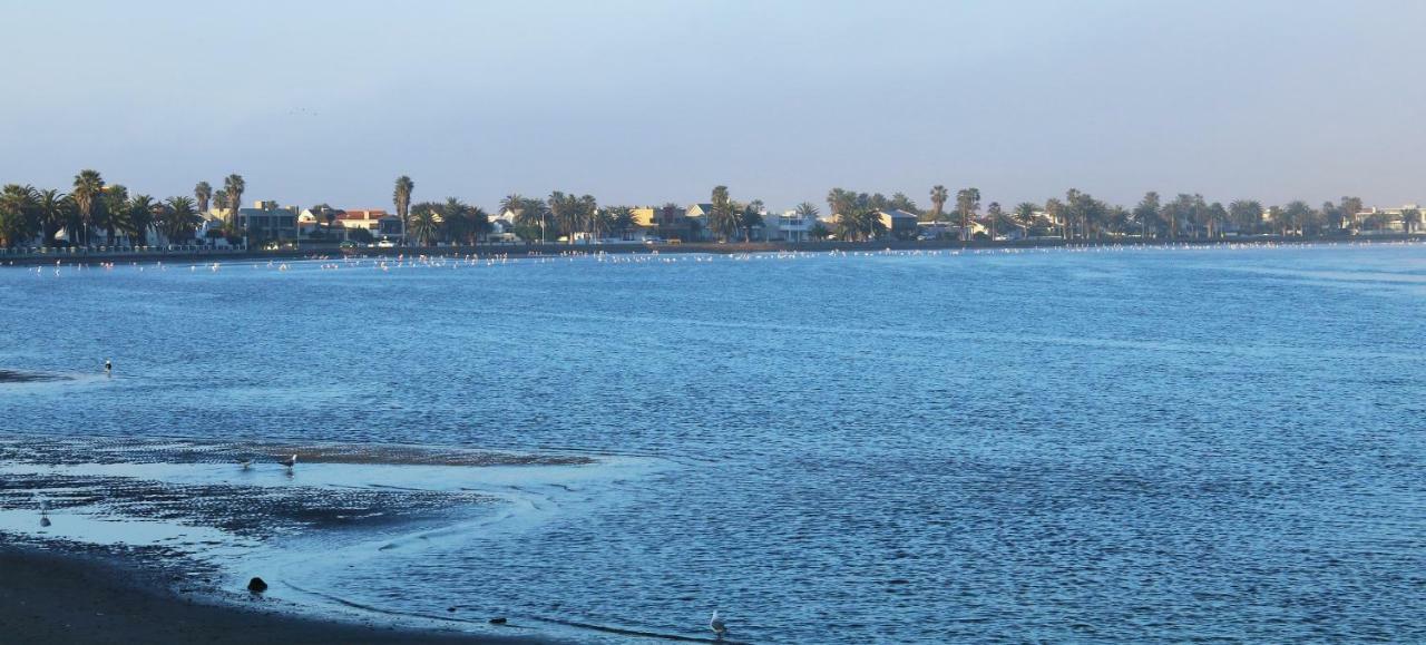 Tiende Laan Bed & Breakfast And Self-Catering Walvis Bay Luaran gambar