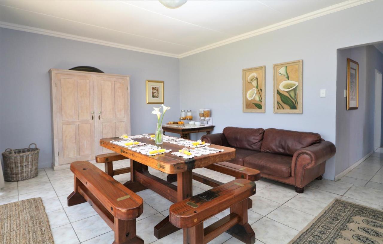 Tiende Laan Bed & Breakfast And Self-Catering Walvis Bay Luaran gambar