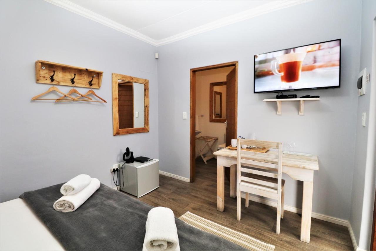 Tiende Laan Bed & Breakfast And Self-Catering Walvis Bay Luaran gambar