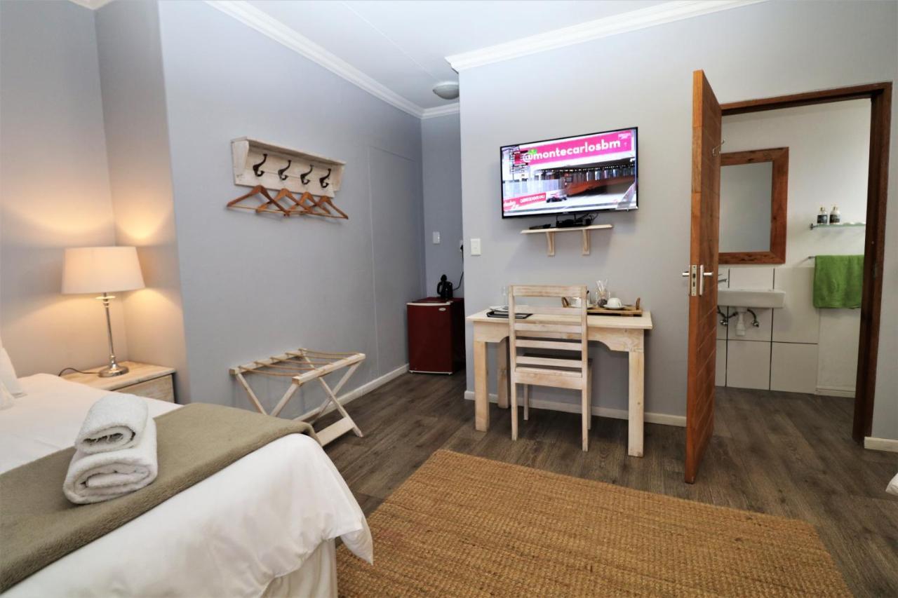 Tiende Laan Bed & Breakfast And Self-Catering Walvis Bay Luaran gambar